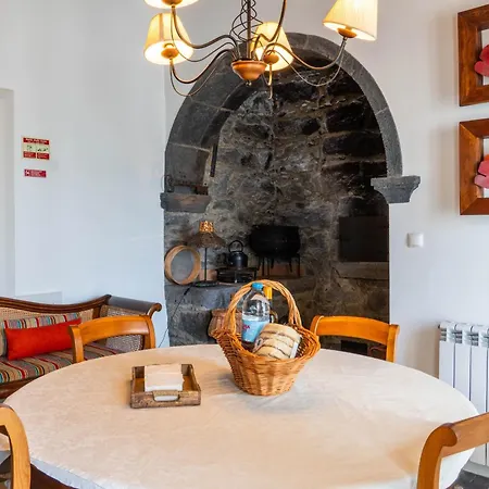 Casa Da Arvore By Vacations 别墅 *