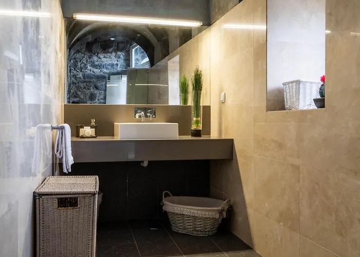 Casa Da Arvore By Vacations * Calhetas