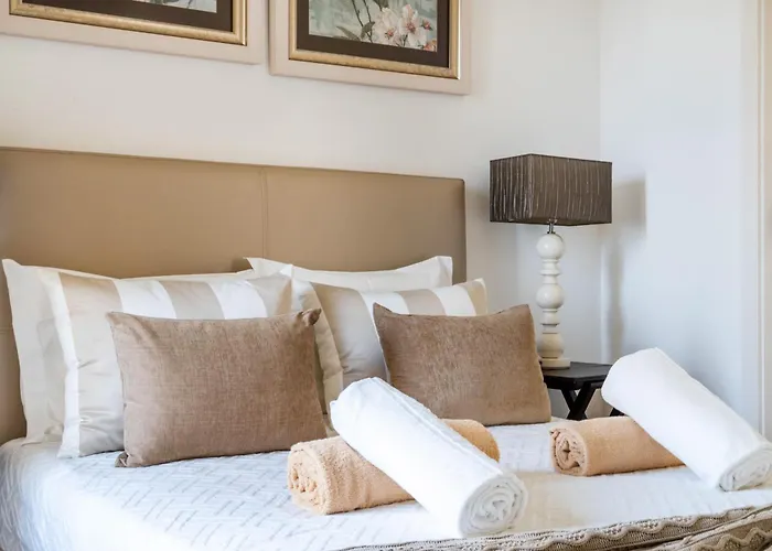 Casa Da Arvore By Vacations * Calhetas