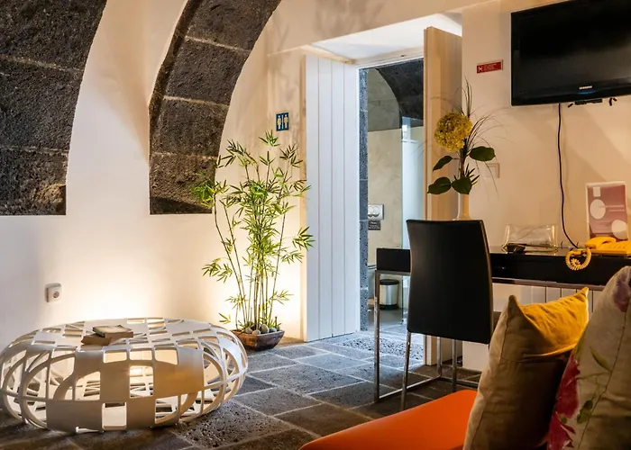 Casa Da Arvore By Vacations Villa Calhetas